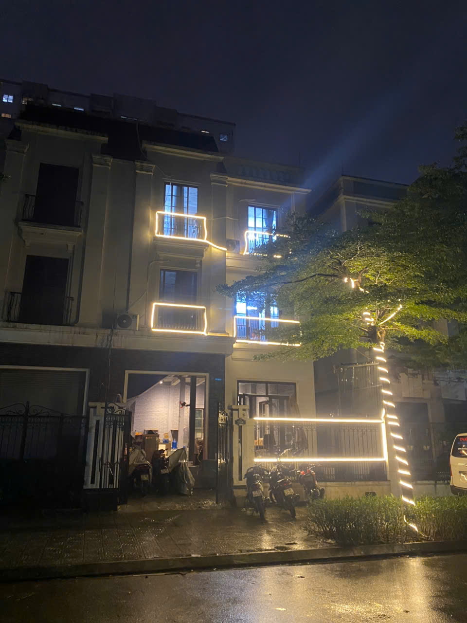 Showroom Công Tắc Ổ Cắm Siemens Chính Hãng Tại Hà Nội
