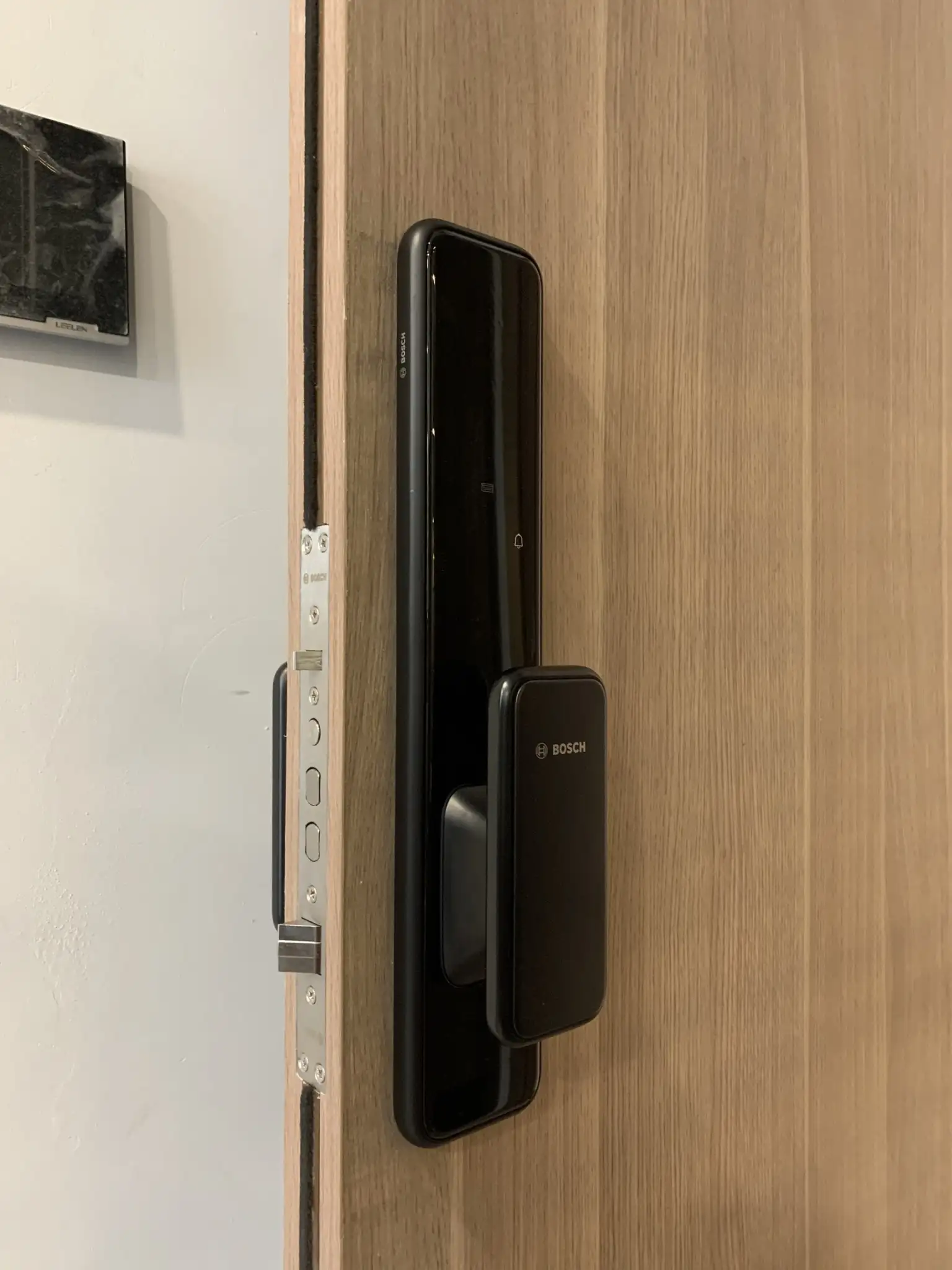 Khóa Cửa Vân Tay Bosch EL600 - Ảnh 6