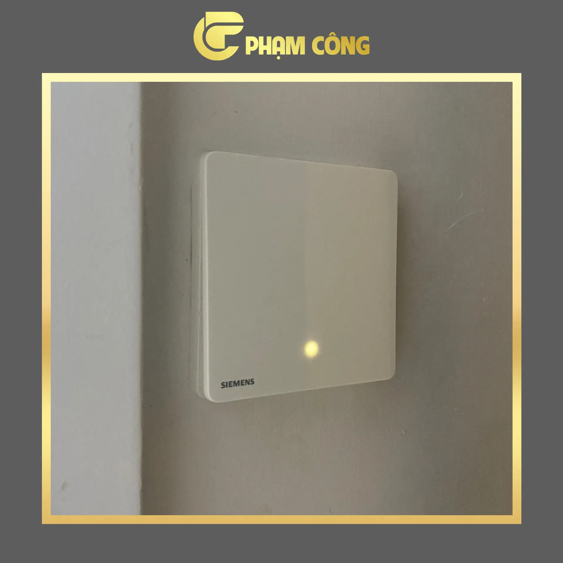 Alternative view of Công Tắc Đơn 2 Chiều Có Đèn LED SIEMENS ARINA