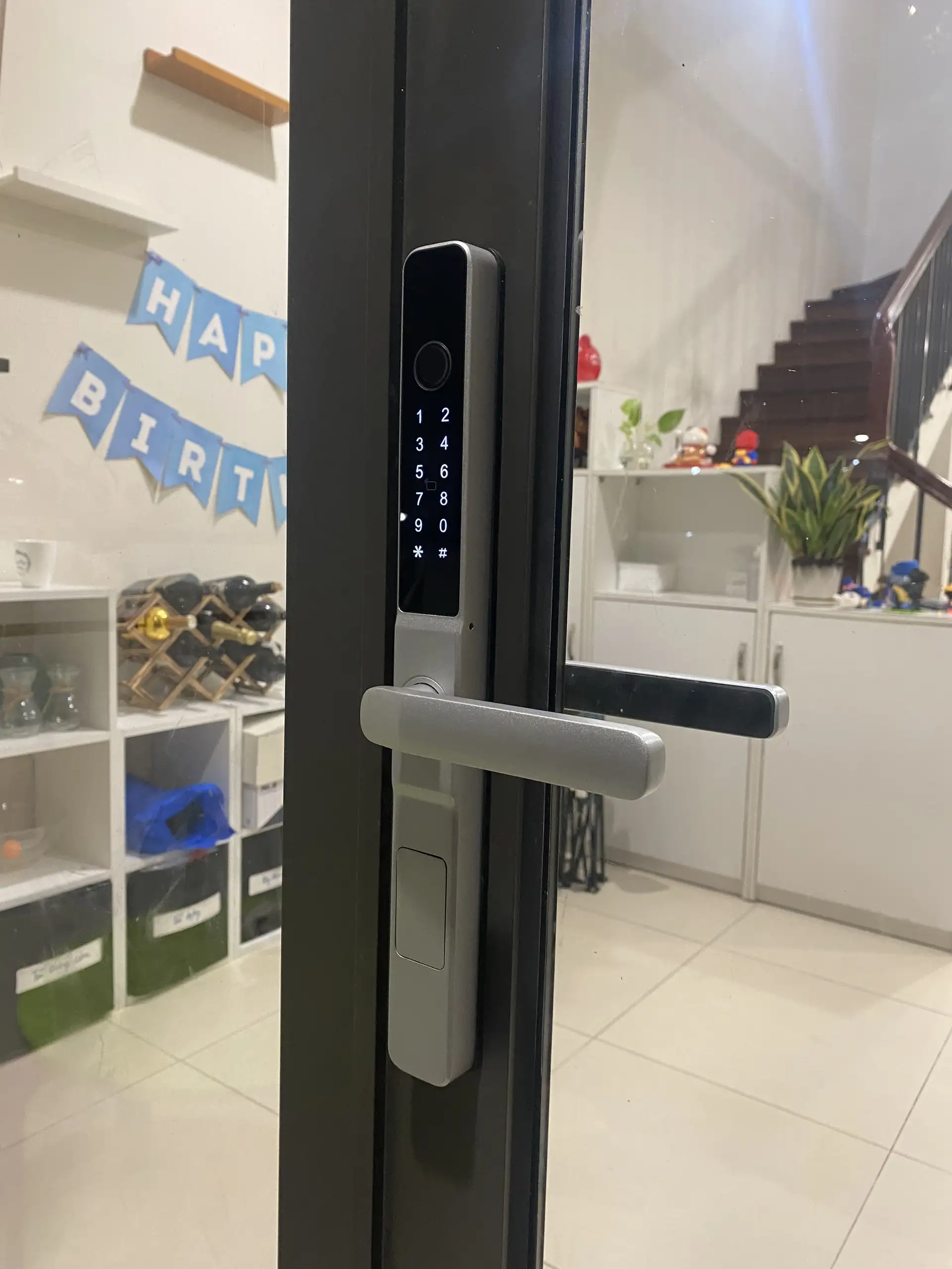 Khóa vân tay cửa nhôm D22 - Ảnh 2