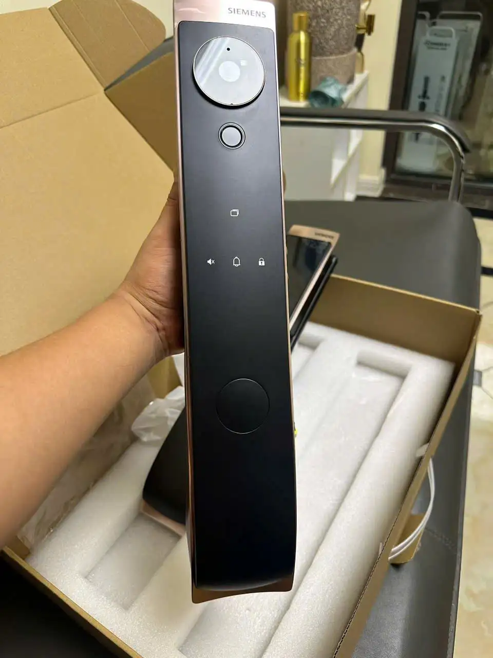 Alternative view of Khóa Cửa Nhận Diện Khuôn Mặt Siemens A912-MP